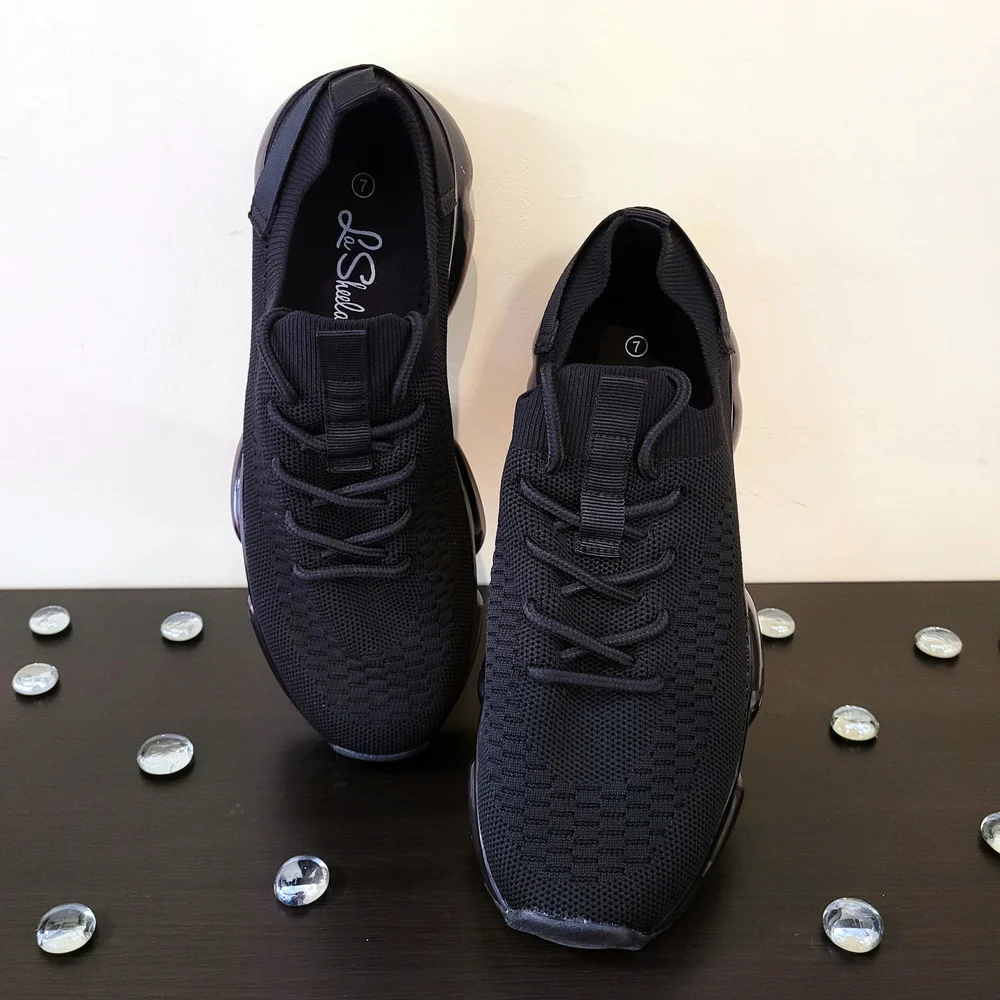 La Sheelah Black Tennis Shoes - Picture 2 of 4